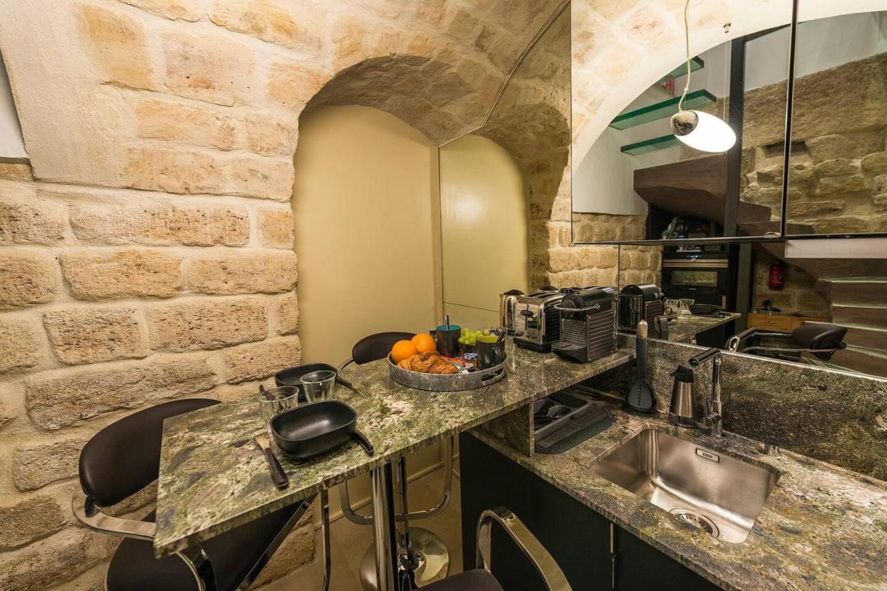 Appartamento Le Marais - Place Des Vosges - Tournelles 86 *